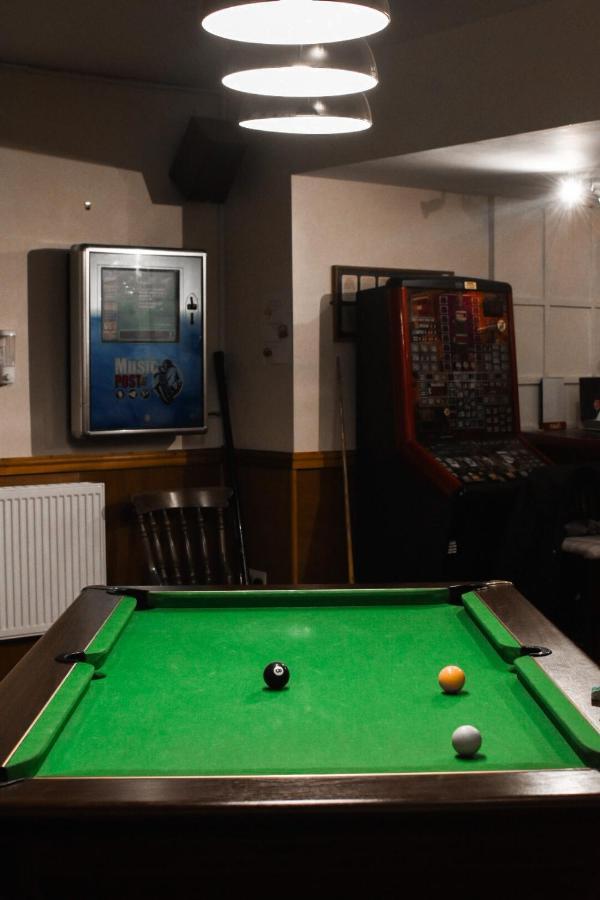 Отель The Crown And Woolpack Long Sutton  Экстерьер фото