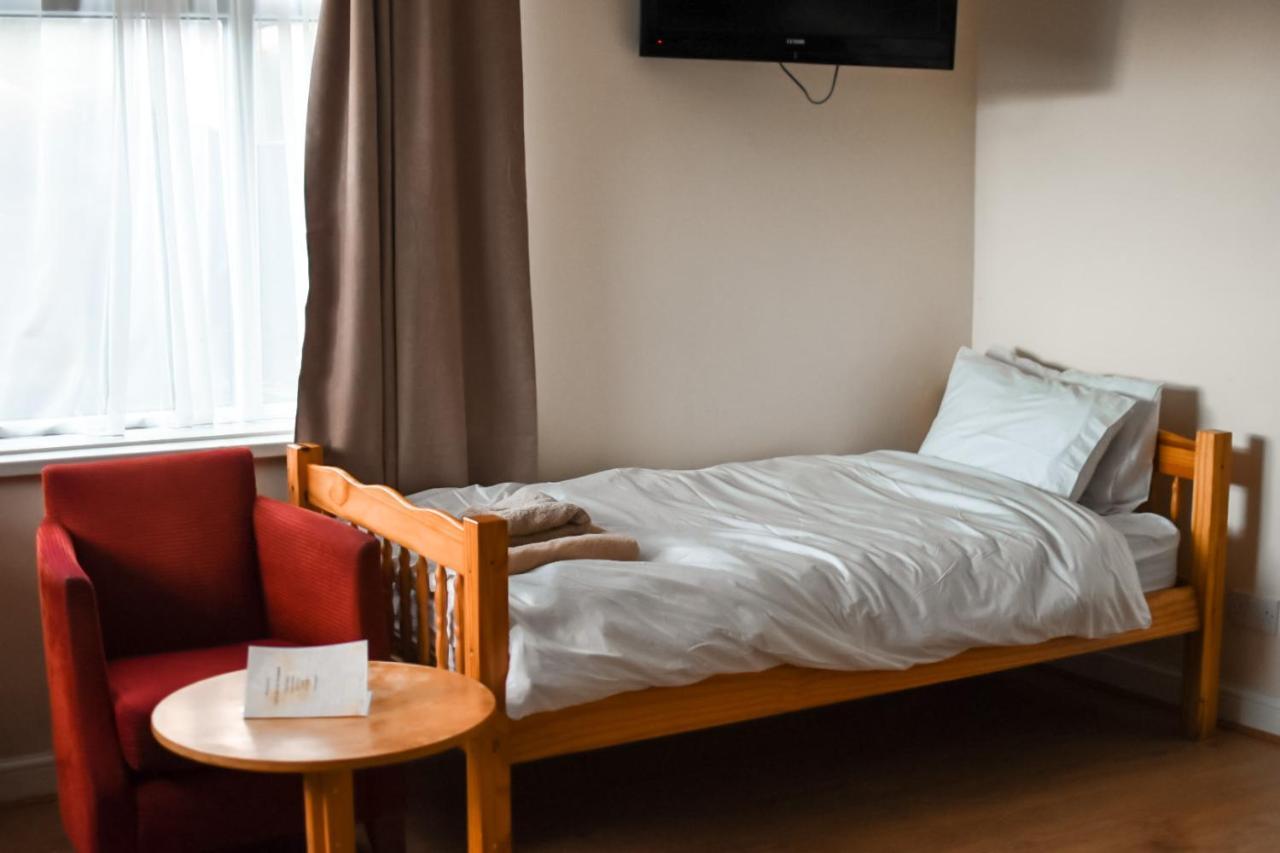 Отель The Crown And Woolpack Long Sutton  Экстерьер фото